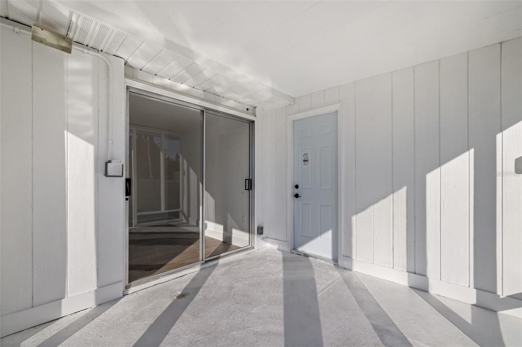 For Sale: $302,999 (4 beds, 2 baths, 1248 Square Feet)