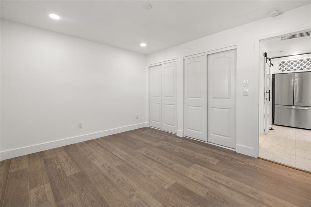 For Sale: $302,999 (4 beds, 2 baths, 1248 Square Feet)