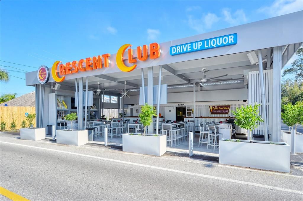 En Venta: $1,999,500 (3 camas, 2 baños, 2216 Pies cuadrados)