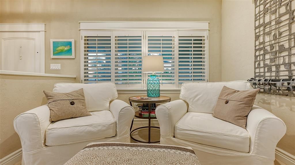 En Venta: $1,999,500 (3 camas, 2 baños, 2216 Pies cuadrados)