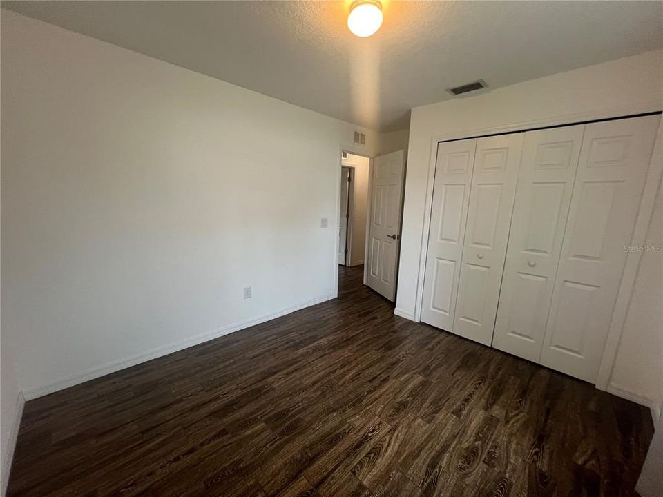 Под контрактом: $1,650 (3 спален, 2 ванн, 1170 Квадратных фут)