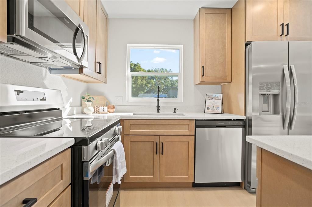 待售: $362,000 (3 贝兹, 2 浴室, 1300 平方英尺)