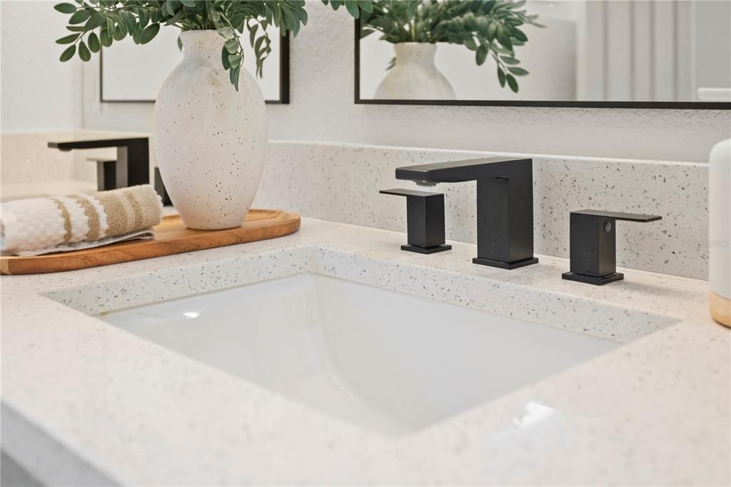 待售: $362,000 (3 贝兹, 2 浴室, 1300 平方英尺)