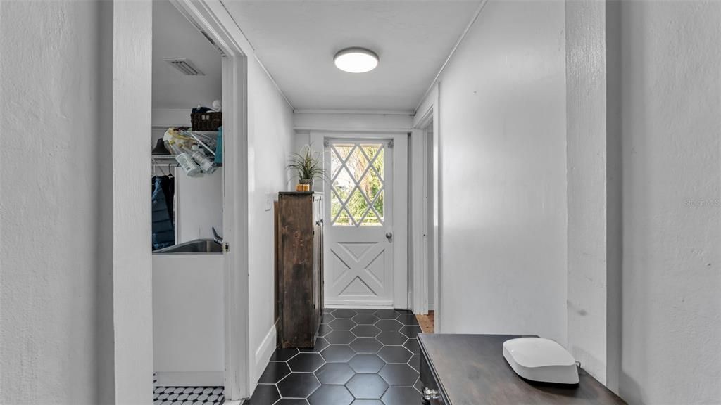 На продажу: $529,900 (3 спален, 2 ванн, 2050 Квадратных фут)