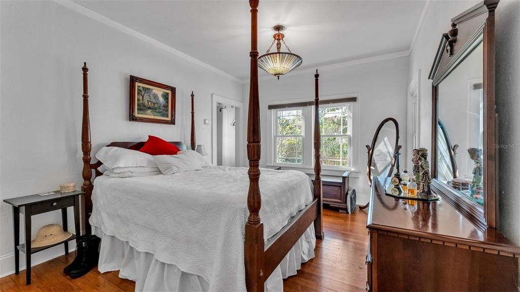 На продажу: $529,900 (3 спален, 2 ванн, 2050 Квадратных фут)