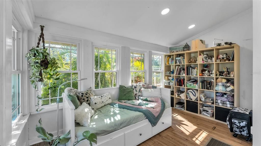 На продажу: $529,900 (3 спален, 2 ванн, 2050 Квадратных фут)