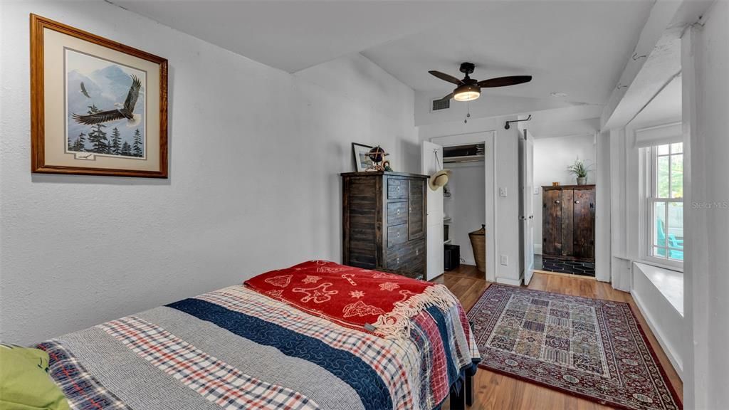 На продажу: $529,900 (3 спален, 2 ванн, 2050 Квадратных фут)