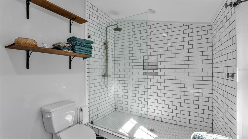 На продажу: $529,900 (3 спален, 2 ванн, 2050 Квадратных фут)