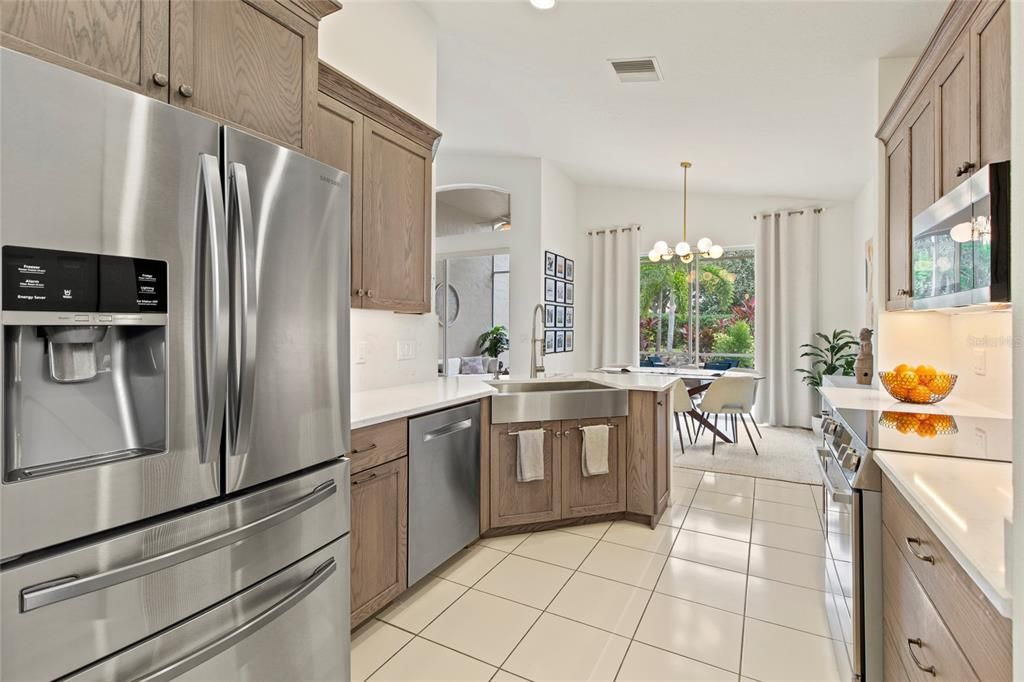 For Sale: $515,000 (2 beds, 2 baths, 1722 Square Feet)