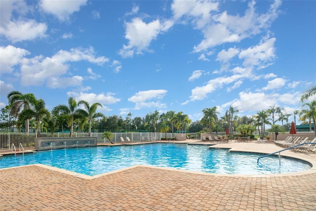 For Sale: $515,000 (2 beds, 2 baths, 1722 Square Feet)