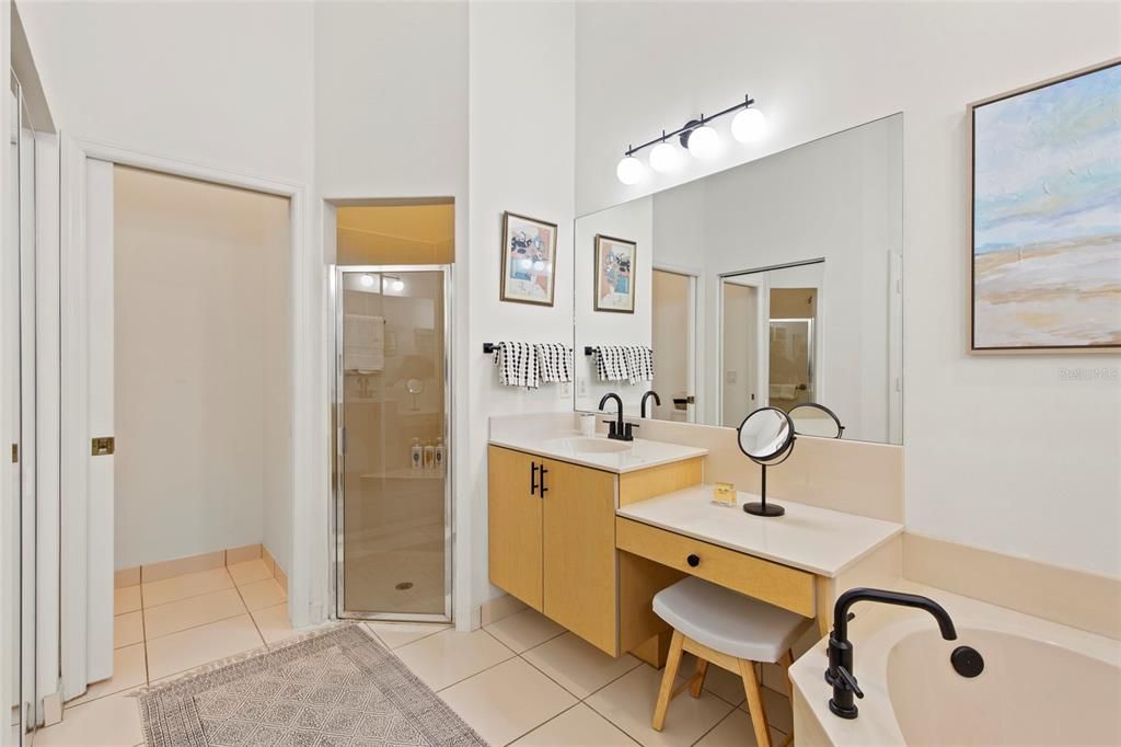 For Sale: $515,000 (2 beds, 2 baths, 1722 Square Feet)