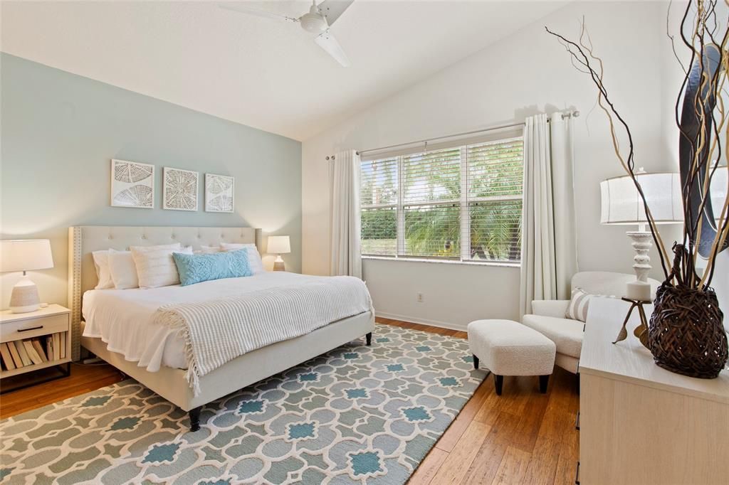 For Sale: $515,000 (2 beds, 2 baths, 1722 Square Feet)