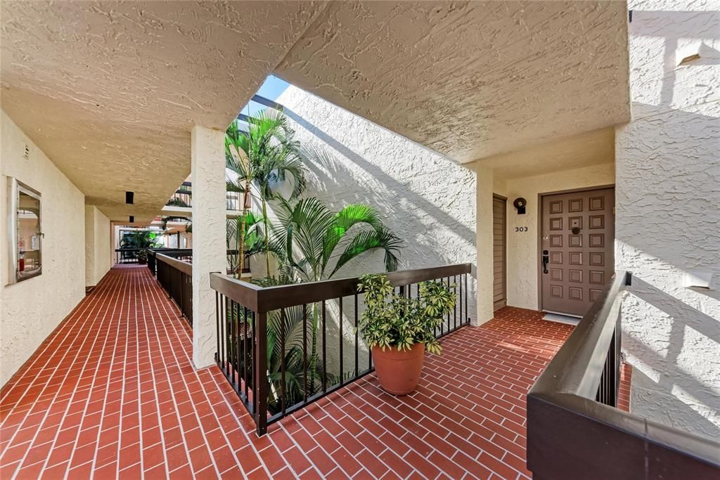 En Venta: $635,000 (2 camas, 1 baños, 933 Pies cuadrados)