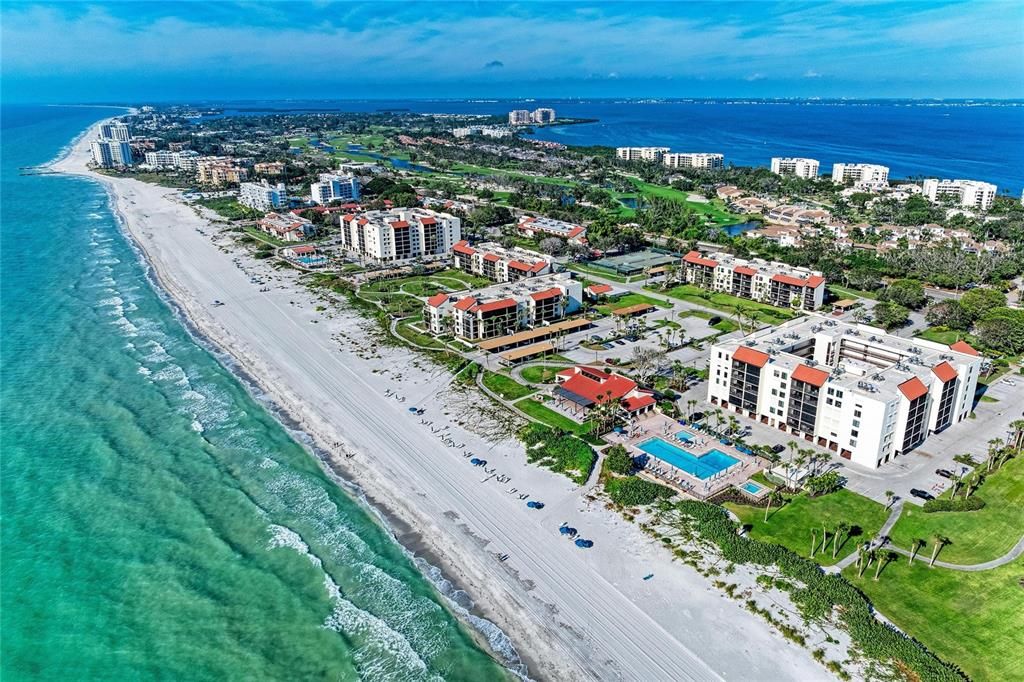 En Venta: $635,000 (2 camas, 1 baños, 933 Pies cuadrados)