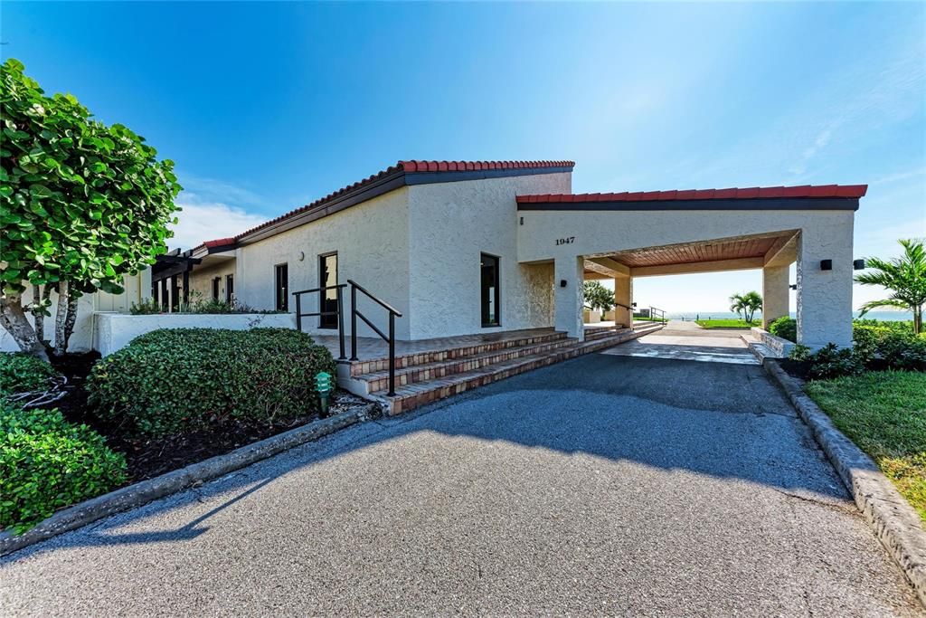 En Venta: $635,000 (2 camas, 1 baños, 933 Pies cuadrados)