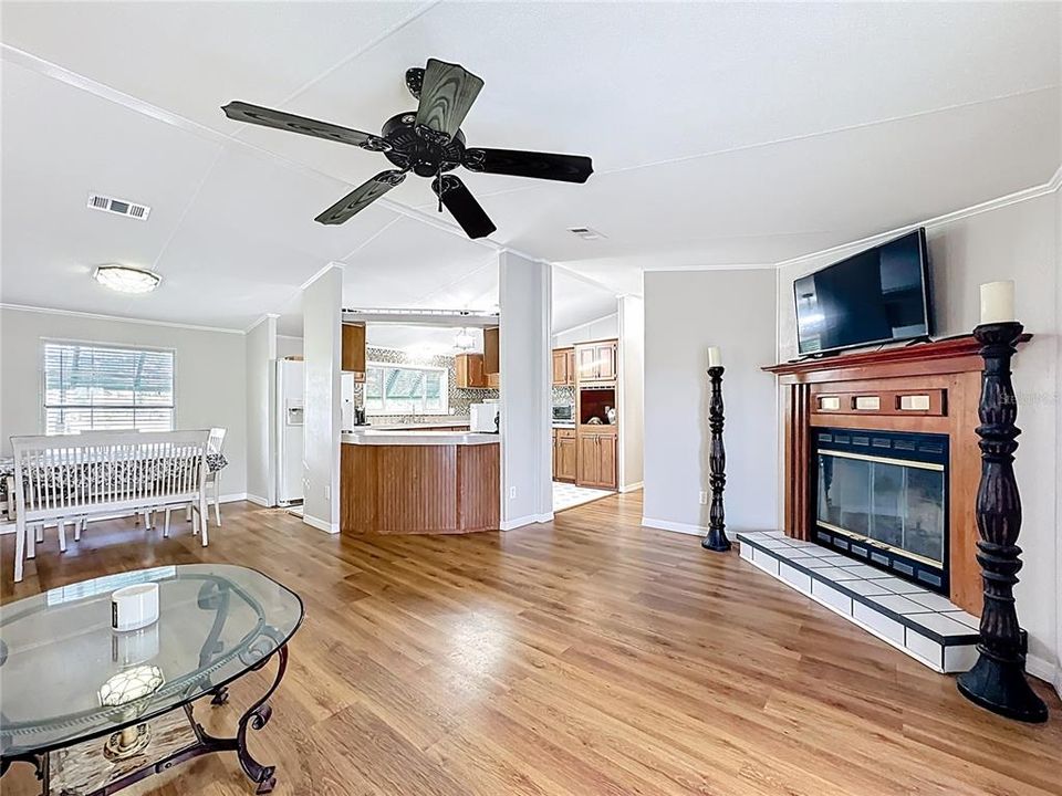 На продажу: $558,000 (3 спален, 3 ванн, 1449 Квадратных фут)