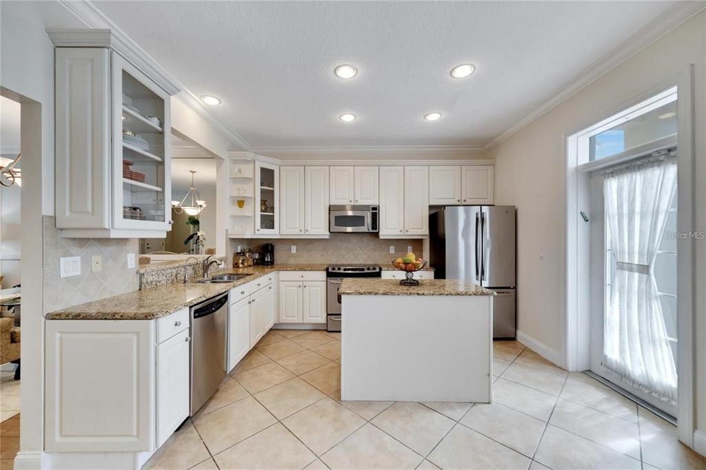 For Sale: $439,000 (3 beds, 2 baths, 2623 Square Feet)