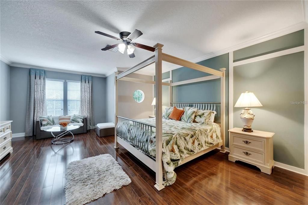 For Sale: $439,000 (3 beds, 2 baths, 2623 Square Feet)