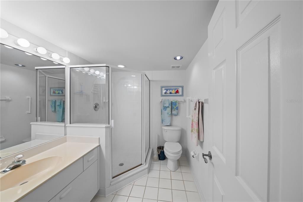 For Sale: $569,000 (3 beds, 3 baths, 2065 Square Feet)