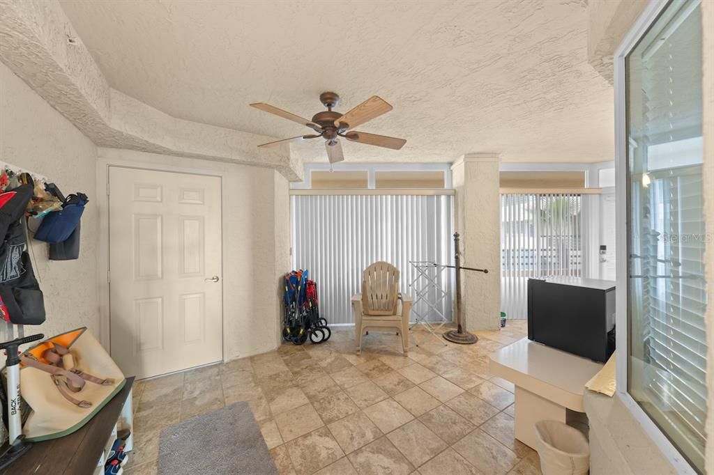 For Sale: $569,000 (3 beds, 3 baths, 2065 Square Feet)