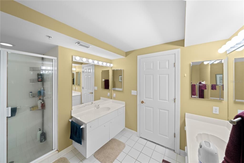 For Sale: $569,000 (3 beds, 3 baths, 2065 Square Feet)