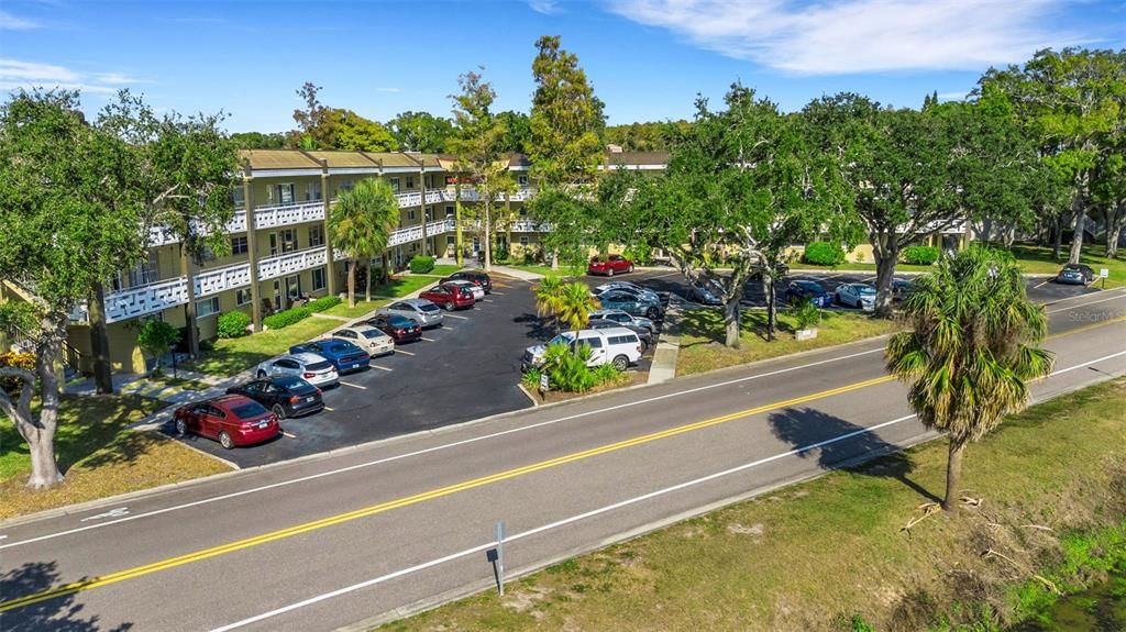 待售: $240,000 (2 贝兹, 2 浴室, 1400 平方英尺)