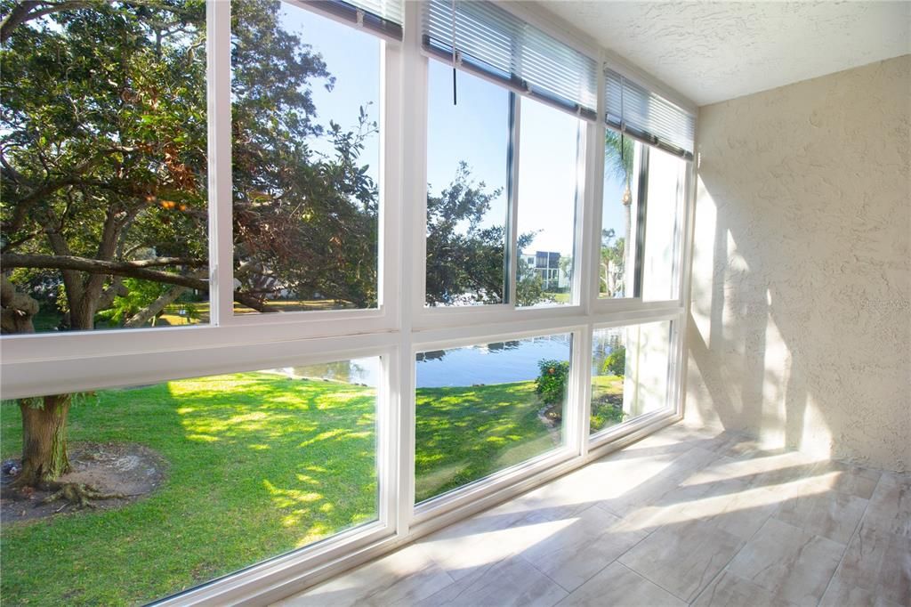 For Sale: $155,000 (1 beds, 1 baths, 660 Square Feet)