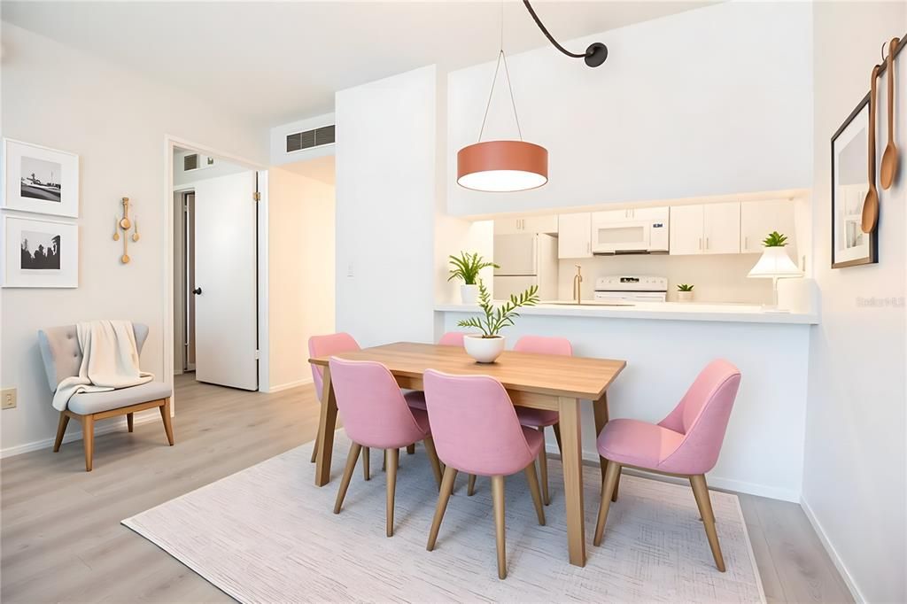 For Sale: $155,000 (1 beds, 1 baths, 660 Square Feet)