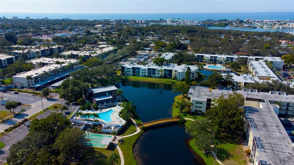 For Sale: $155,000 (1 beds, 1 baths, 660 Square Feet)