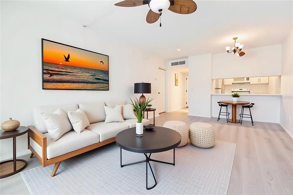 For Sale: $155,000 (1 beds, 1 baths, 660 Square Feet)