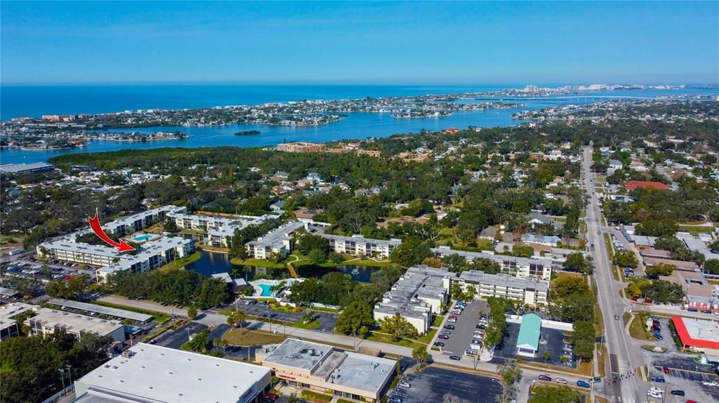 For Sale: $155,000 (1 beds, 1 baths, 660 Square Feet)