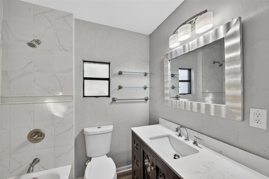 For Sale: $500,000 (4 beds, 2 baths, 1614 Square Feet)