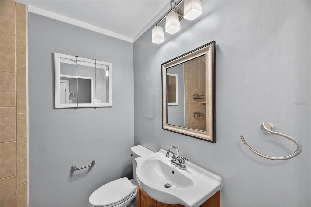 For Sale: $500,000 (4 beds, 2 baths, 1614 Square Feet)