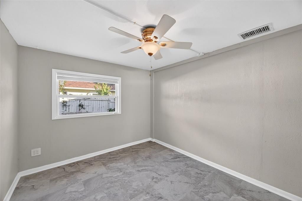 For Sale: $500,000 (4 beds, 2 baths, 1614 Square Feet)