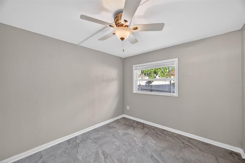 For Sale: $500,000 (4 beds, 2 baths, 1614 Square Feet)