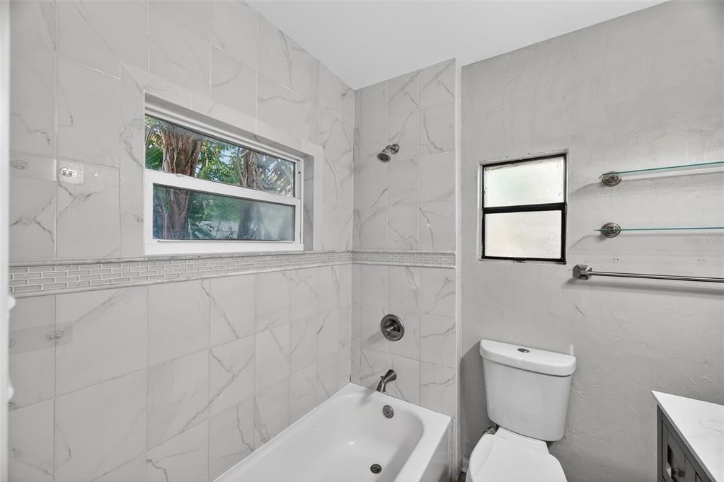 For Sale: $500,000 (4 beds, 2 baths, 1614 Square Feet)