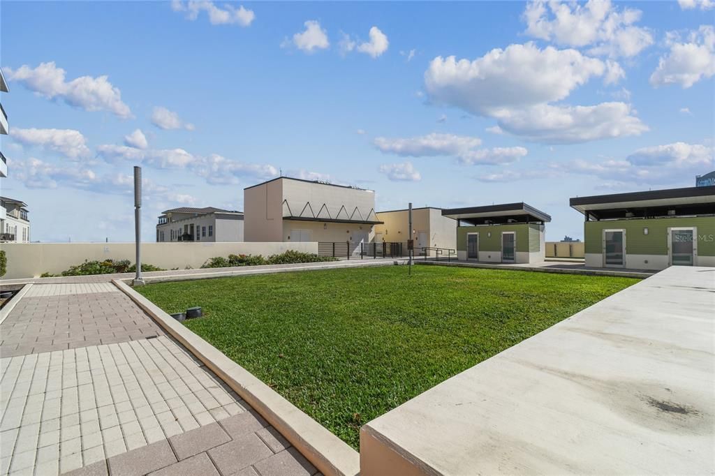 For Sale: $379,000 (2 beds, 1 baths, 1050 Square Feet)