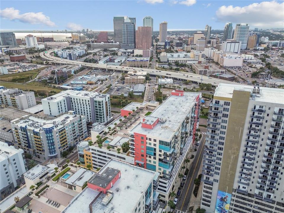 For Sale: $379,000 (2 beds, 1 baths, 1050 Square Feet)