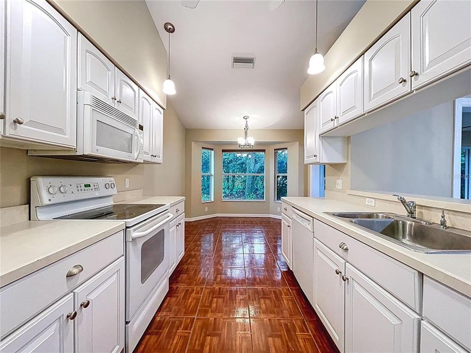 For Sale: $265,000 (2 beds, 2 baths, 1642 Square Feet)