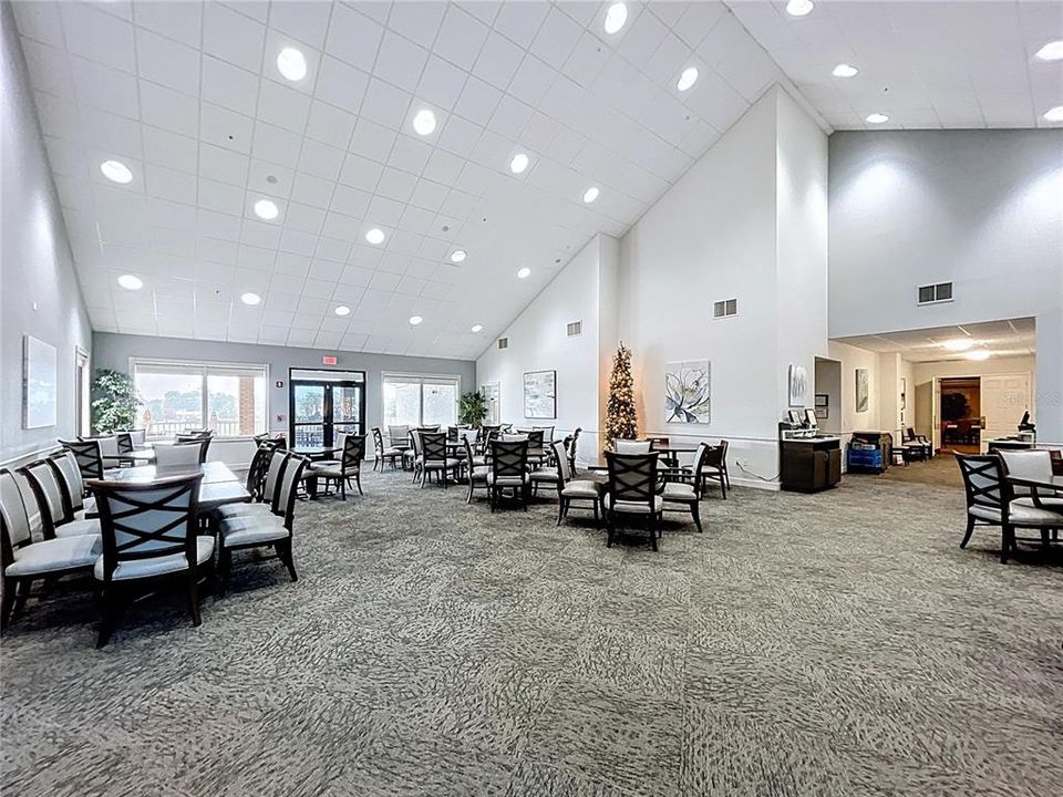 For Sale: $265,000 (2 beds, 2 baths, 1642 Square Feet)