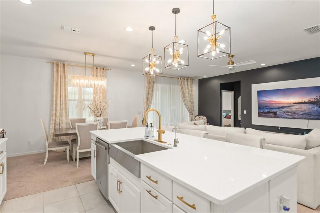 For Sale: $419,000 (4 beds, 2 baths, 2094 Square Feet)