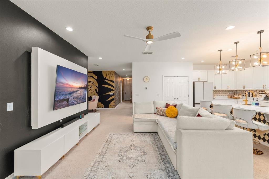 For Sale: $419,000 (4 beds, 2 baths, 2094 Square Feet)