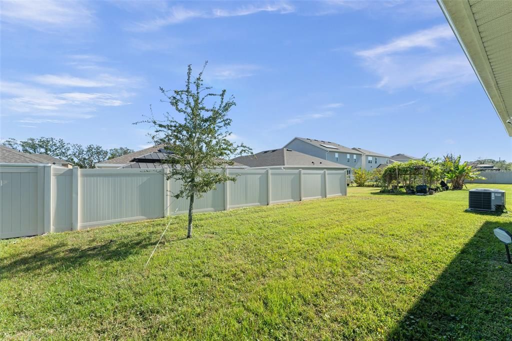 For Sale: $419,000 (4 beds, 2 baths, 2094 Square Feet)