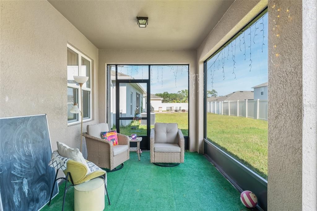 For Sale: $419,000 (4 beds, 2 baths, 2094 Square Feet)