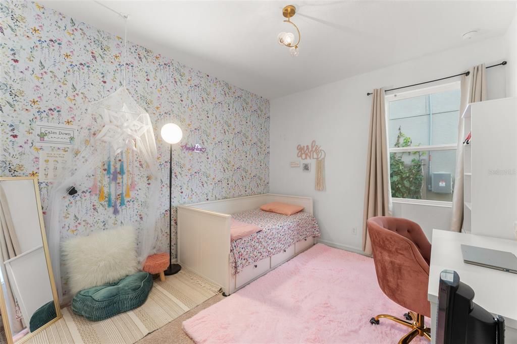 For Sale: $419,000 (4 beds, 2 baths, 2094 Square Feet)