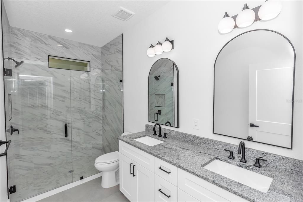 На продажу: $335,000 (3 спален, 2 ванн, 1547 Квадратных фут)