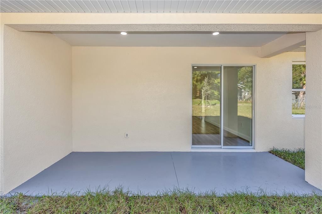 На продажу: $335,000 (3 спален, 2 ванн, 1547 Квадратных фут)