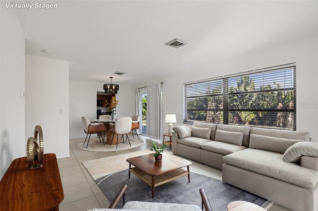 En Venta: $295,000 (3 camas, 2 baños, 1125 Pies cuadrados)