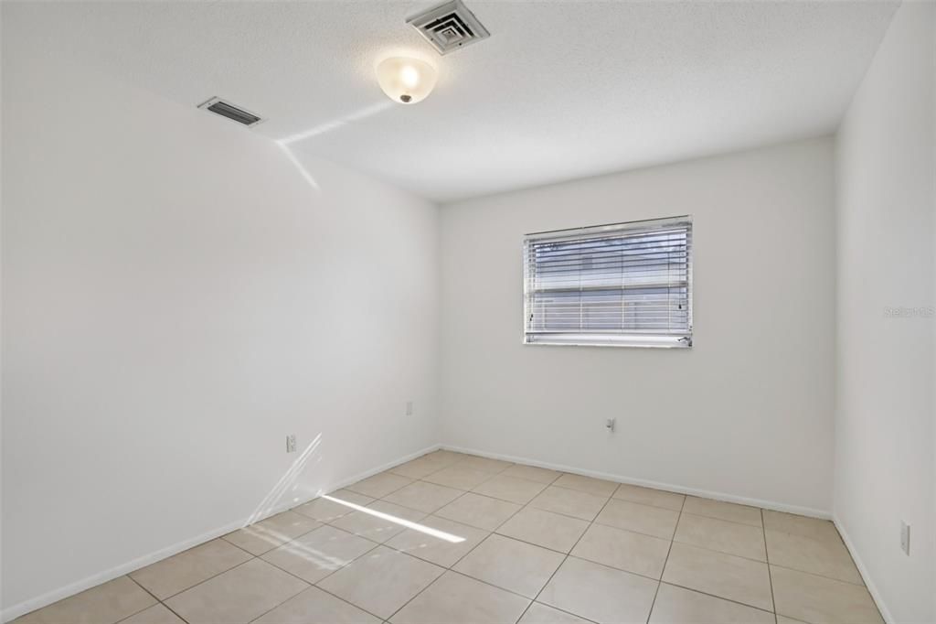 En Venta: $295,000 (3 camas, 2 baños, 1125 Pies cuadrados)