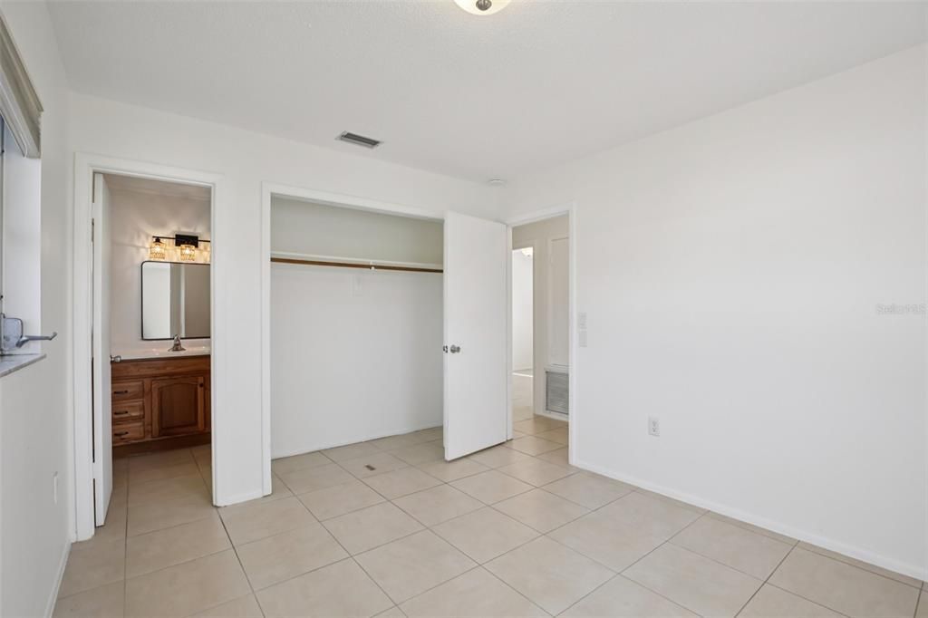 En Venta: $295,000 (3 camas, 2 baños, 1125 Pies cuadrados)